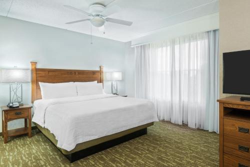 Homewood Suites by Hilton Buffalo-Amherst - image 25