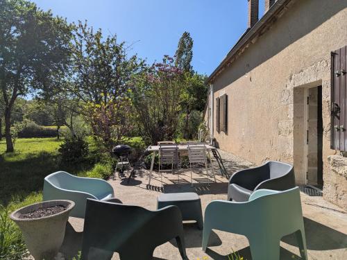 Gîte de charme en forêt: 4/6 pers, nature, détente, parking, animaux acceptés - FR-1-590-529 (Gite de charme en foret: 4/6 pers, nature, detente, parking, animaux acceptes - FR-1-590-529) in Saint-Firmin-sur-Loire