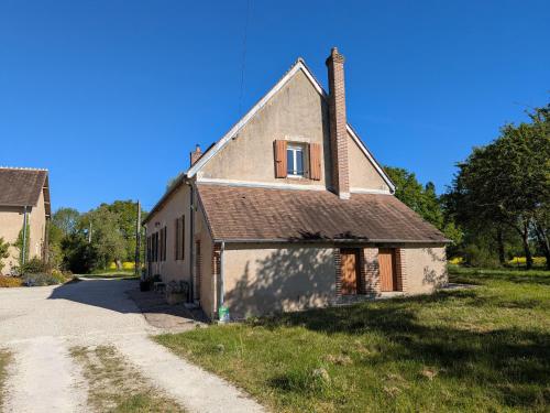 Gîte de charme en forêt: 4/6 pers, nature, détente, parking, animaux acceptés - FR-1-590-529 (Gite de charme en foret: 4/6 pers, nature, detente, parking, animaux acceptes - FR-1-590-529) in Saint-Firmin-sur-Loire