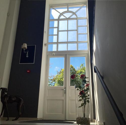 Moon Garden Old Town Hotel