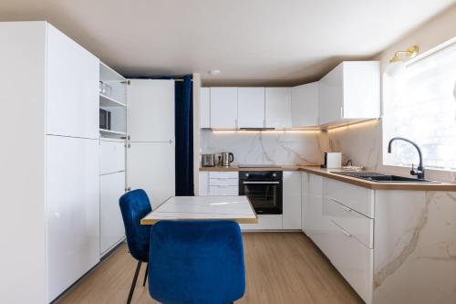 virtuve, Le Cocoon - Avec jardin de 900m2 in Vaucresson