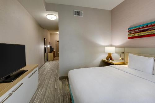Hilton Garden Inn Fort Worth/Fossil Creek - image 43