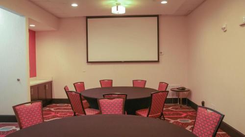 Homewood Suites by Hilton North Houston/Spring - image 41