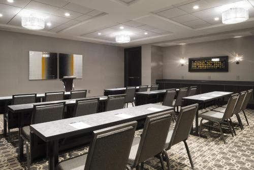 Hampton Inn & Suites Bridgewater NJ - image 30