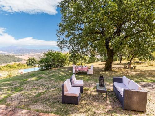 Сад, Holiday home in Celle Sul Rigo with swimming pool in Сан - Кашано дей Баньї