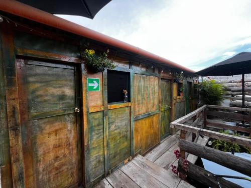 Okolí, Kamazoztz Hostel and Travel in Antigua Guatemala