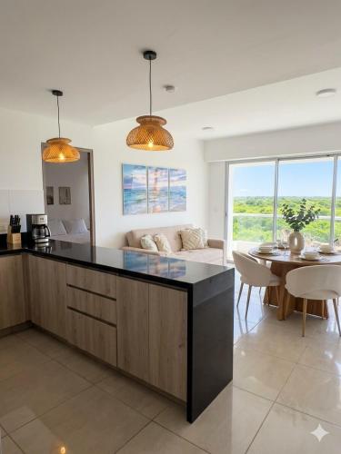Luxury Apartment with Pool in Castelo Serena DelMar