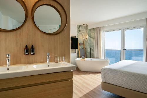 room detail thumbnail 0