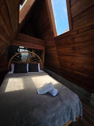 Hastinapura Romantic A-Frame Cabin with Jacuzzi - image 4