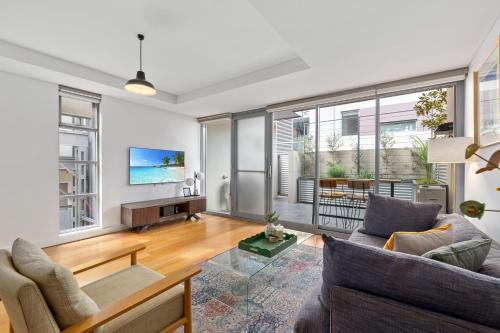 Spacious 2-Bed Retreat in Rosebery - image 10