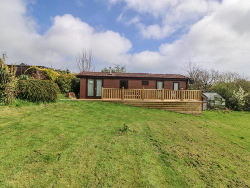 Castell Chalet - image 9