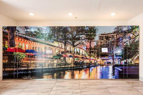 Riverwalk Balcony Views Walk to Pearl Pool Parking Option 2 Free Parking