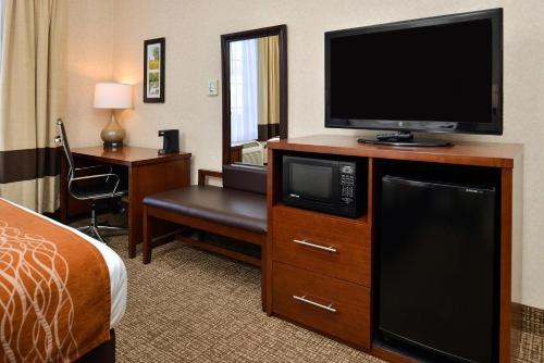 Comfort Inn & Suites Madison North in De Forest, USA