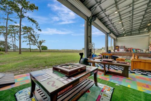 Ultimate Glamping Stay & Play Fun Adventure Hub in Brooksville (FL)