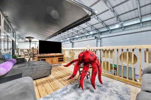 Ultimate Glamping Stay & Play Fun Adventure Hub in Brooksville (FL)