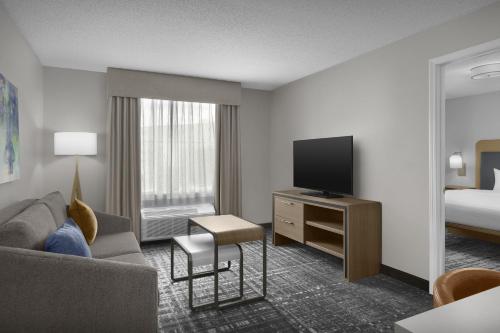 Homewood Suites by Hilton Huntsville-Village of Providence - image 31