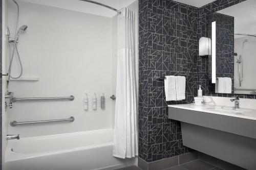 Homewood Suites by Hilton Huntsville-Village of Providence - image 29
