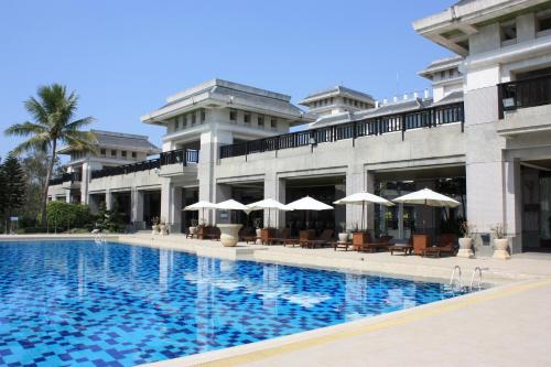 Swimming pool, 台糖柳營尖山埤 Liuying Jianshanpi Resort in Dongshan District