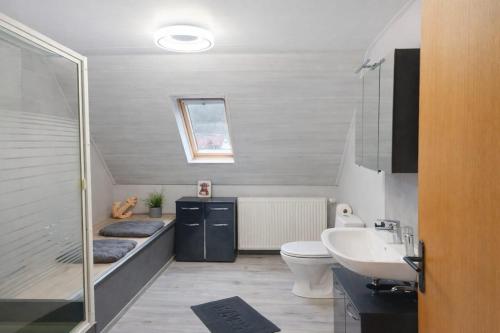 Vannas istaba, Hebels Auszeit in Hoppstadten-Weiersbach