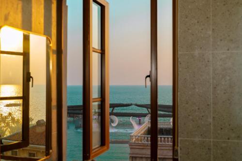 HUB MULTI 3 HOTEL - Sea & Firework View in Phu Quoc-sziget