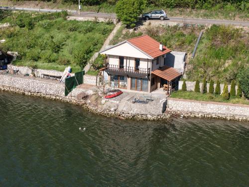. Kuca za odmor Labud