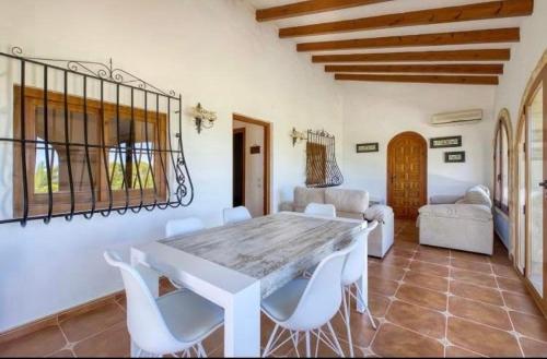 villa cap marti in Adsubia