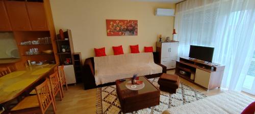 Mediterran Apartman Cserkeszolo in Cserkeszőlő