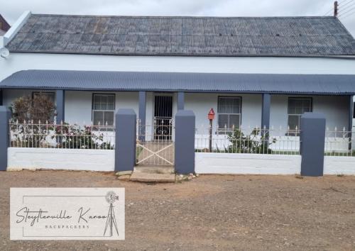 Steytlerville Karoo Backpackers
