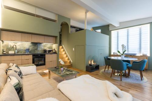 Istaba viesiem, Le Chalet - Maisonnette atypique proche gare in Vaucresson