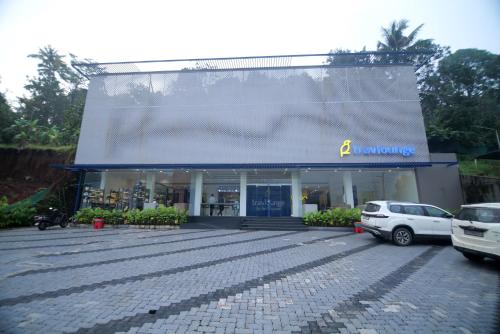 Travlounge Adimali - Munnar
