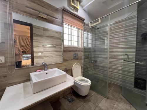 Haven Elite Villa DHA Phase 6 Lahore - 4BR Luxury Villa - image 5