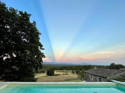 View, Eybrachas in Réauville