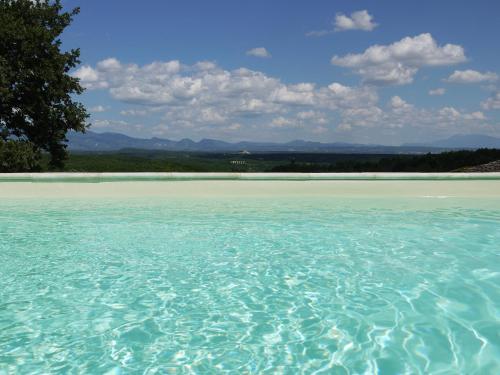 View, Eybrachas in Réauville
