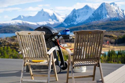 Efjord Panorama Lodge, Spectacular View and Jaccuzi in Tysfjord