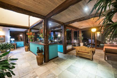 로비, La Pedrera Small Hotel & Spa in 아제다 앤 아제지냐 비치스