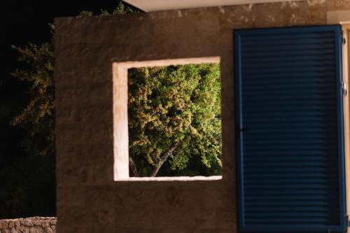 Val D'or Olive Village - image 2
