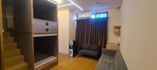 CaiPods Backpacker Hostel by G10 Guest House Bandung in Pasteur