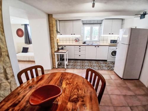 Konyha, Holiday Home Ana by Interhome in Paderne