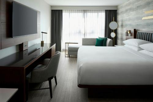 Club King Room with Lounge Access, High floor