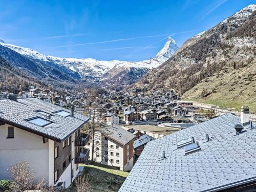 Apartment Sonnhalde A-2 by Interhome in Zermatt, Schweiz