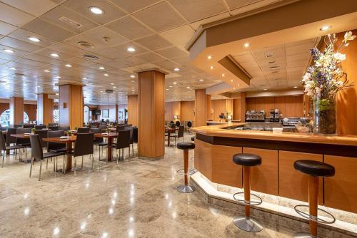 Bar/Lounge, Hotel Praga in Carabanchel