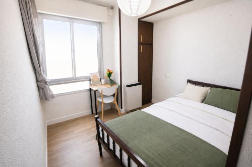 1 twin bed