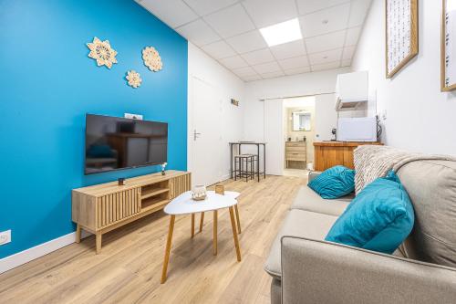L'Atelier Bleu - Neuf & Design - Cœur Saint-Maixent-l'École - Location saisonnière - Saint-Maixent-l'École