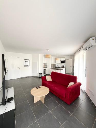 Charming 2-room apartment, Terrace, Close to Calanques Sormiou in Baumettes