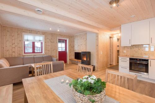 Rauland Feriesenter Room Type - Tverrlivegen 4 - Leiligheter 11 pers - Holtardalen