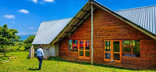 Emvembili Eco Lodge in Piggs Peak