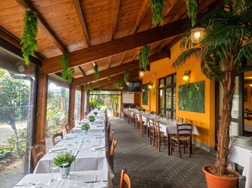 Restaurant, Centro Vacanze San Marino in Murata
