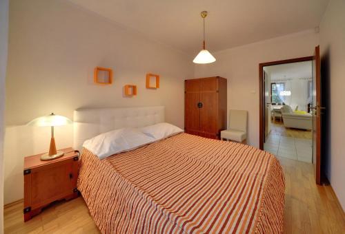 Two-Bedroom Apartment (6 Adults) - Ground Floor image 10