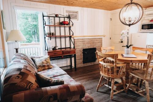 Nature Escape and Miller Zoo - Buddy Shack in Frampton (QC)