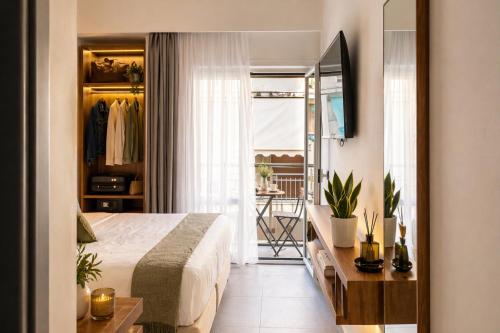 The Q Hotel - image 40